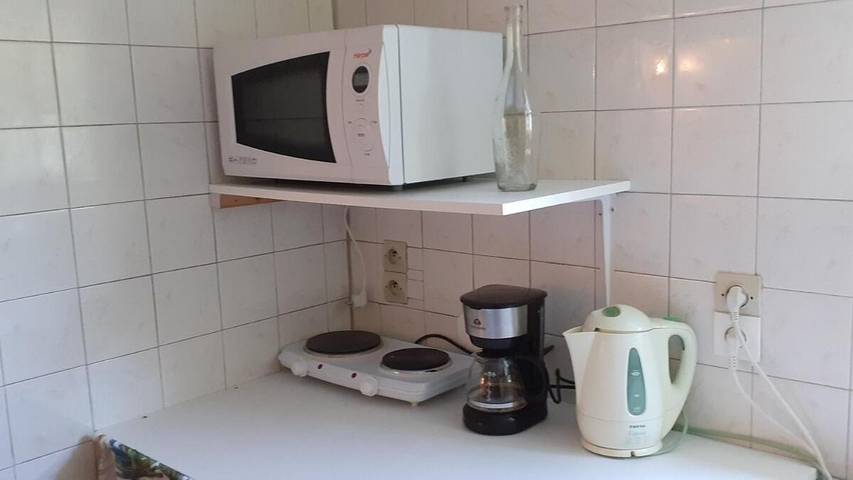 Gîte pour 2 personnes, avec terrasse ainsi que vue et jardin à Bonnes - 2