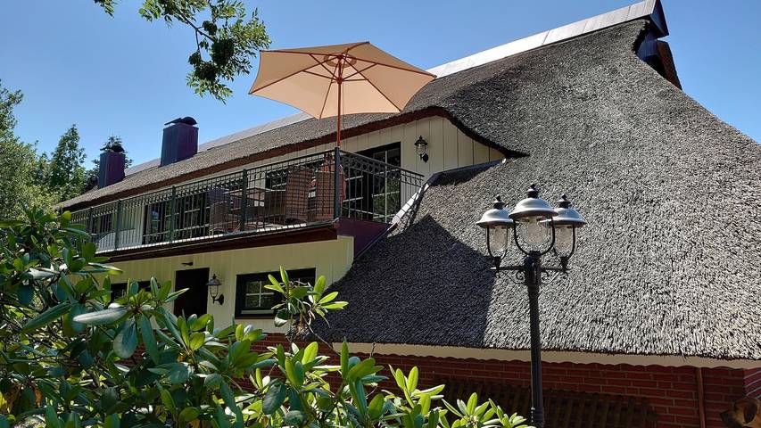 Ferienwohnung für 3 Personen, mit Garten und Balkon in Ihlow - 4