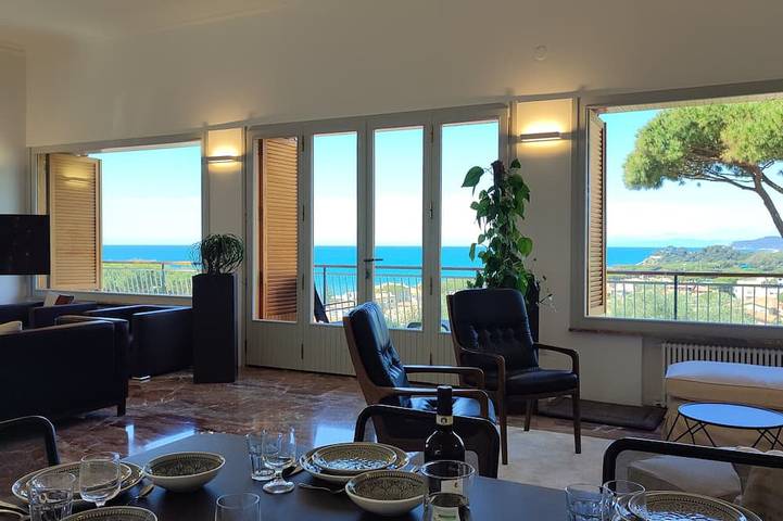 Villa pour 14 personnes, avec jacuzzi ainsi que jardin et balcon, animaux acceptés à Castiglione della Pescaia - 3