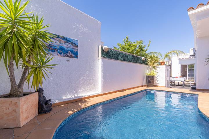 Finca für 6 Personen, mit Terrasse in Empuriabrava - 2