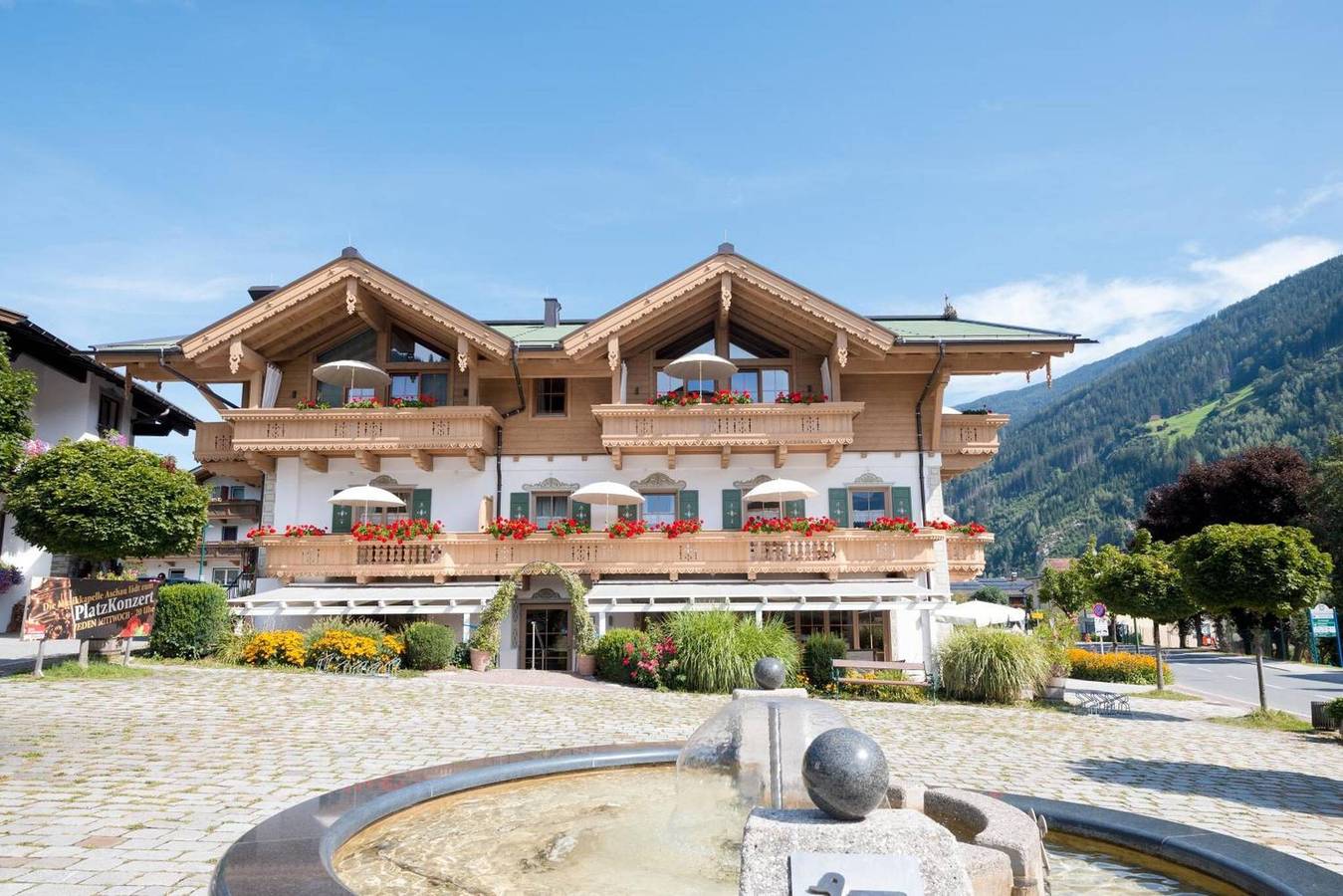 Ganze Wohnung, Apartment Das Krumerhaus - "Der Krumer" mit Balkon und Wlan in Tuxer Alpen, Aschau im Zillertal