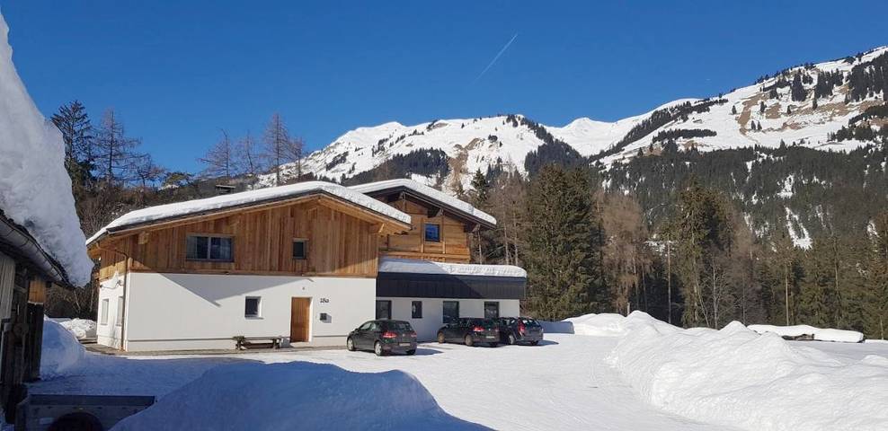 Ferienwohnung für 5 Personen, mit Garten und Ausblick in Bach - 4
