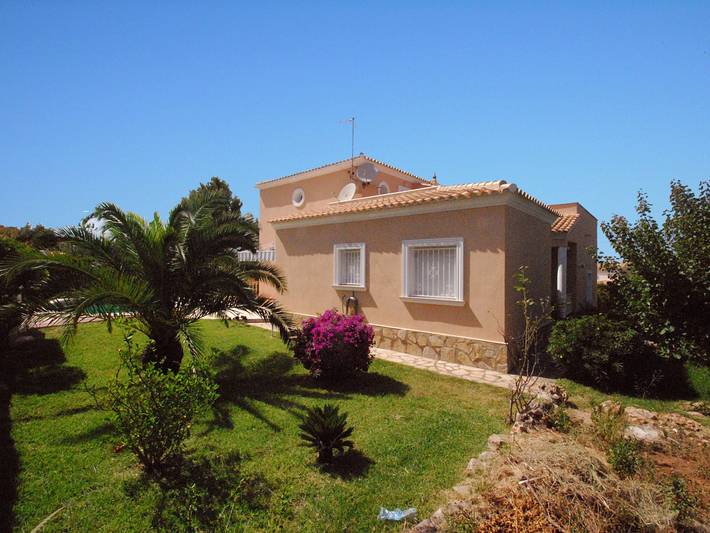 Villa für 6 Personen, mit Terrasse und Garten in Dénia - 3