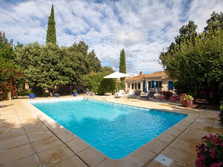 Maison de vacances pour 4 personnes, avec jardin et terrasse à Mazan