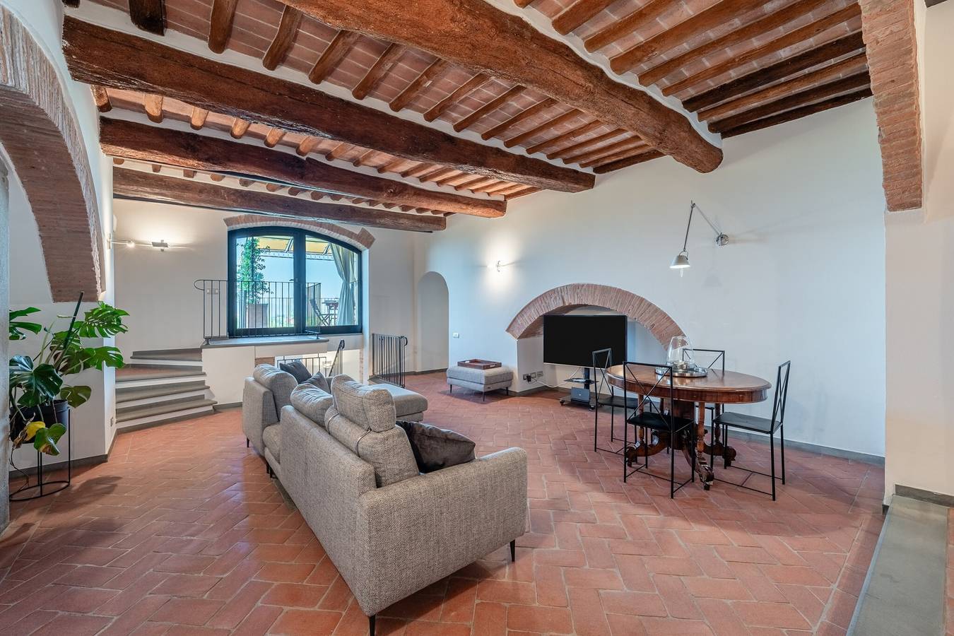 Ganze Wohnung, Ferienwohnung 'Terrazza Su San Miniato' mit Privatterrasse, Wi-Fi und Klimaanlage in San Miniato, Pisa Provinz