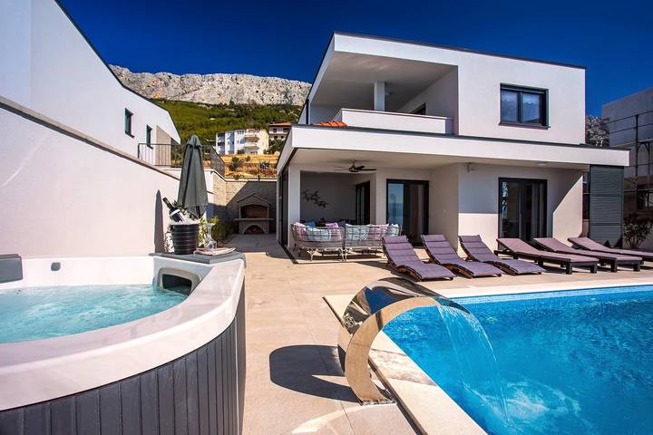 Ferienhaus mit Meerblick für 9 Personen, mit Meerblick und Pool sowie Garten, mit Haustier in Split-Dalmatien - 3