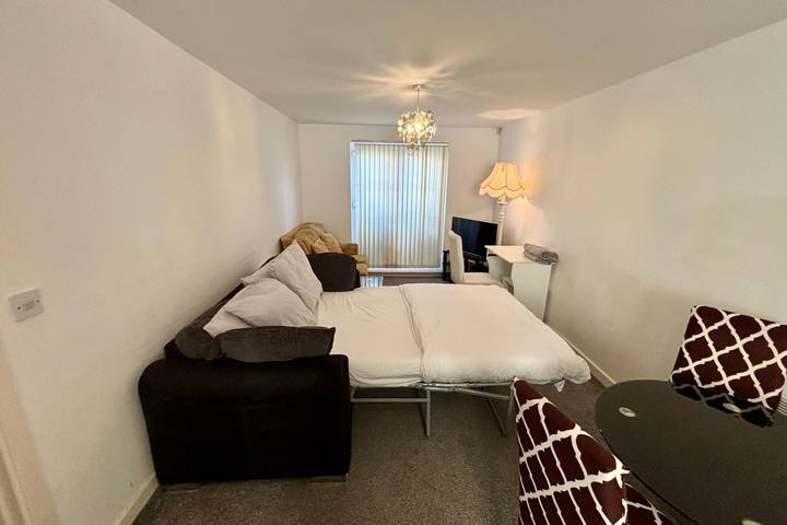 Appartement de vacances entier, 2 Bed Wolverhampton Apartment-Sleeps 5 in Wolverhampton, Région de Birmingham
