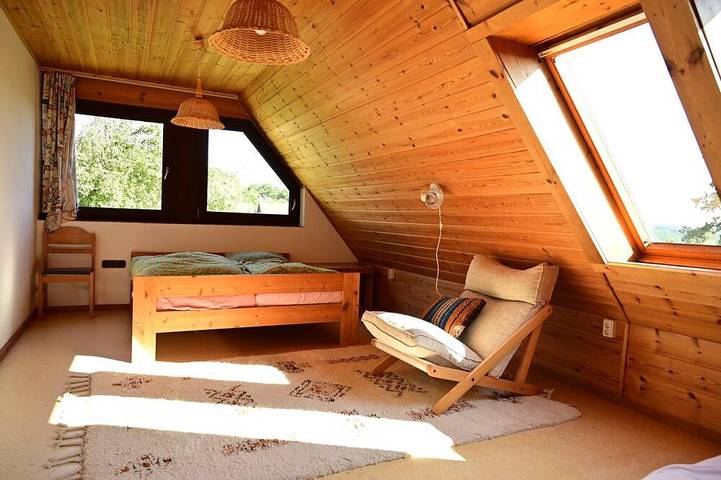 Ferienhaus für 16 Personen, mit Garten und Balkon sowie Sauna in der Fränkische Schweiz - 4