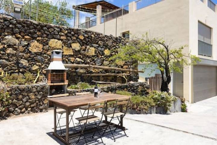 Casa rural para 5 personas, con jardín y terraza en El Pinar de El Hierro