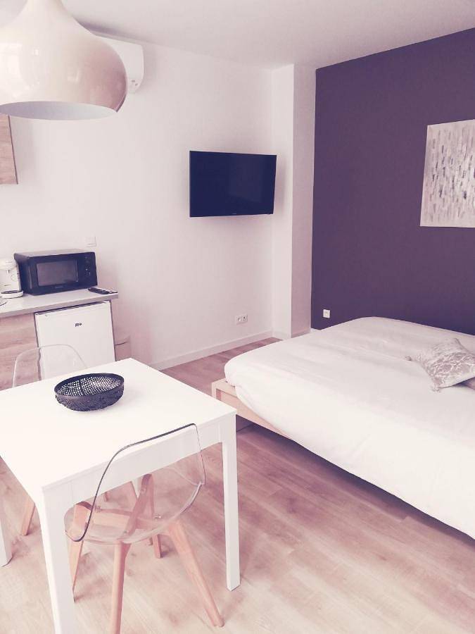 Appartement entier, Studio in Le Creusot, Région d'Autun