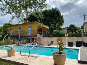 Gîte pour 3 personnes, avec vue ainsi que piscine et jardin, animaux acceptés à Vernet-les-Bains