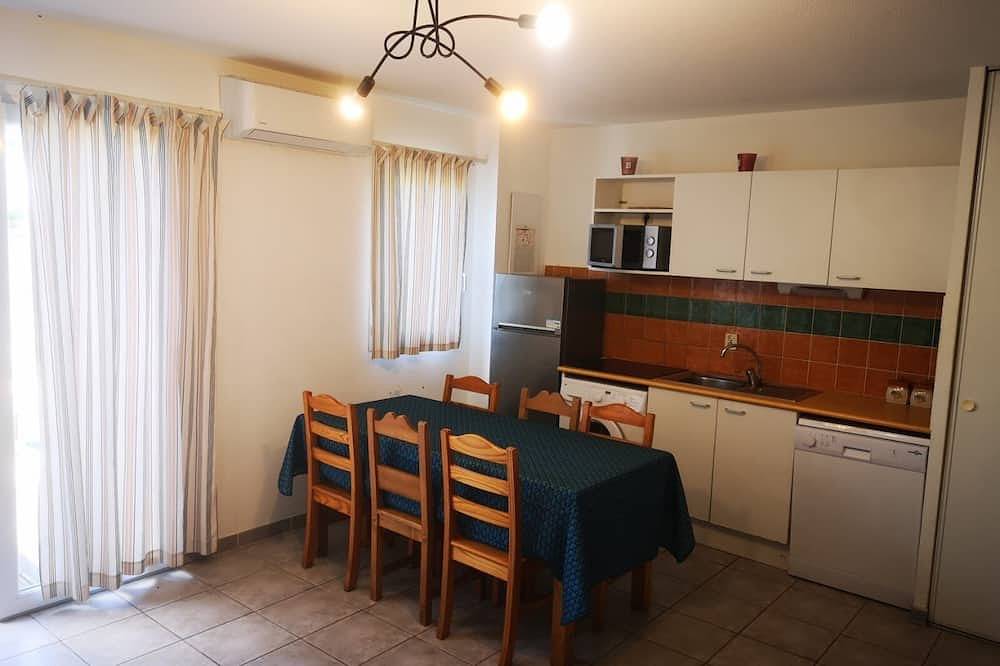 Agréable Villa Avec Jardin Dans Résidence Verdoyante Avec Piscines in Béziers, Côte d'Améthyste