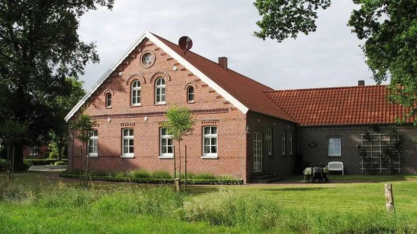Ferienhaus für 10 Personen, mit Terrasse und Garten sowie Sauna in Uplengen - 3