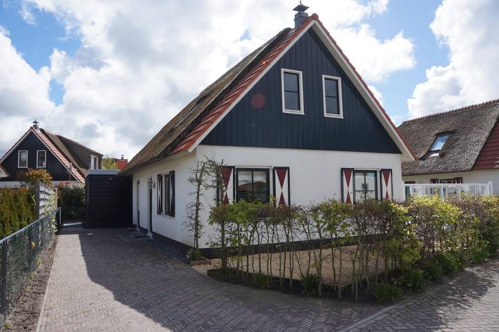 Ferienhaus für 8 Personen, mit Garten und Sauna