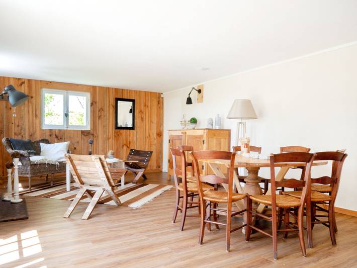 Gîte pour 8 personnes, avec piscine, adapté aux familles à Monflanquin - 3