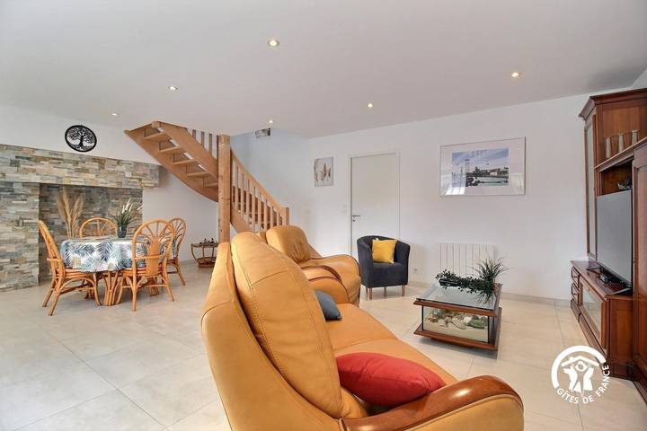 Gîte pour 6 personnes, avec jardin à Pluherlin - 4