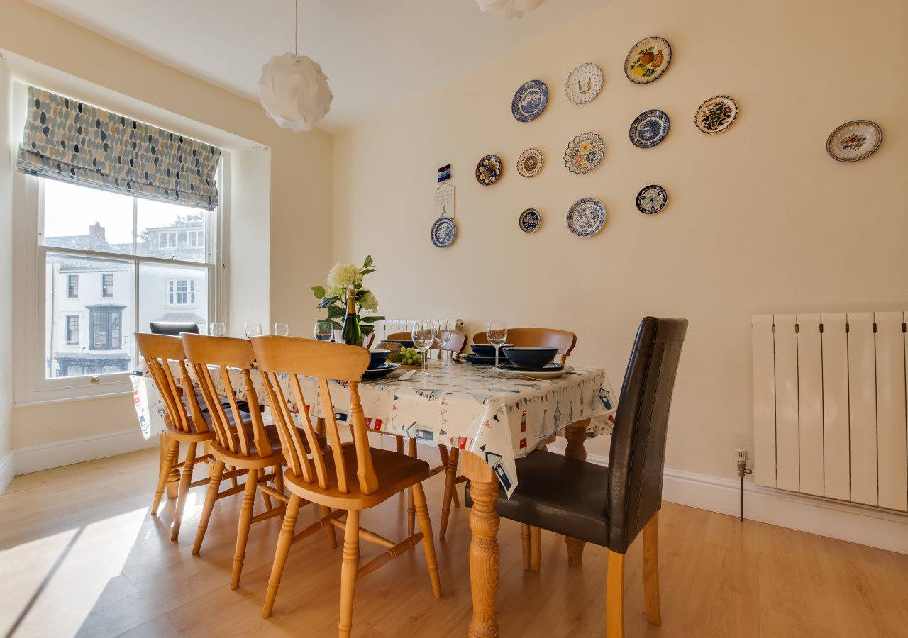 Entire apartment, Gower House in Tenby, Pembrokeshire