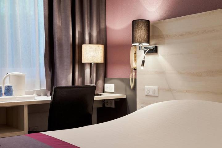 Hôtel pour 3 personnes, avec terrasse et vue, animaux acceptés à Villeneuve-d'Ascq - 2