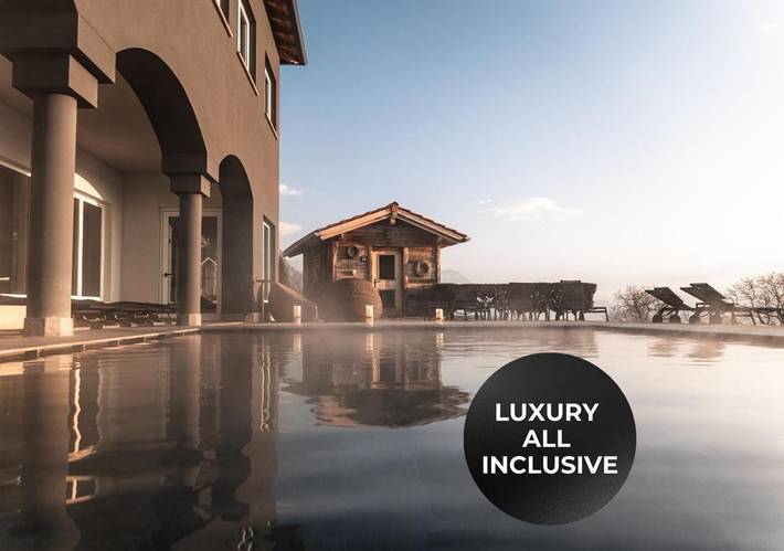 Hôtel pour 2 personnes, avec jardin et jacuzzi ainsi que piscine et sauna à Fai della Paganella