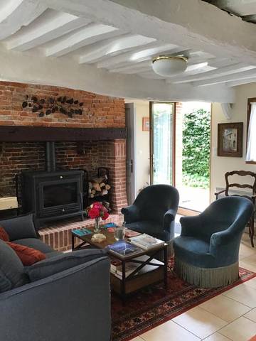 Location de vacances pour 3 personnes, avec jardin, animaux acceptés à Valmont