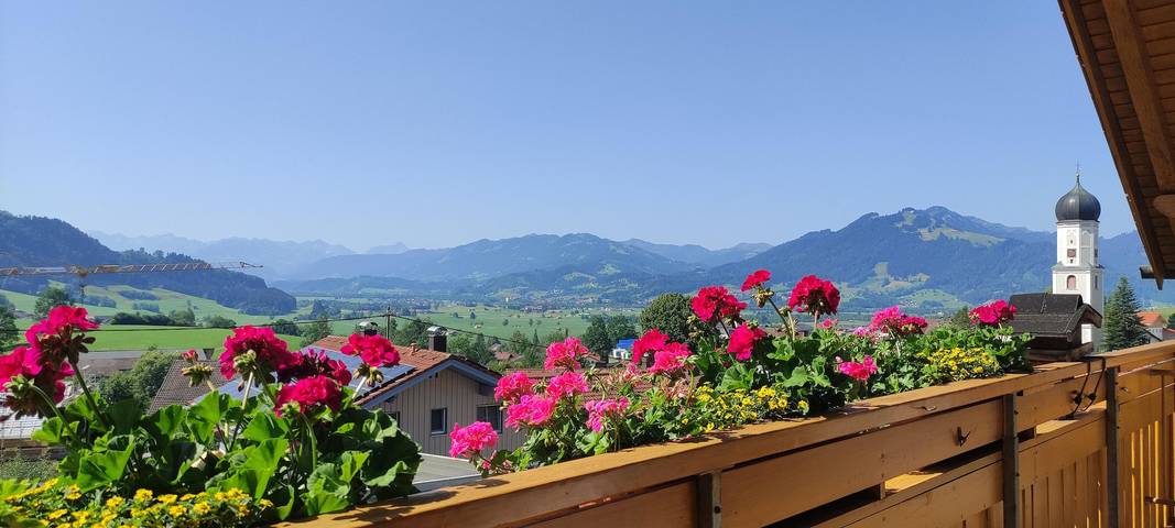 Ferienwohnung für 5 Personen, mit Balkon und Garten in Rettenberg - 4