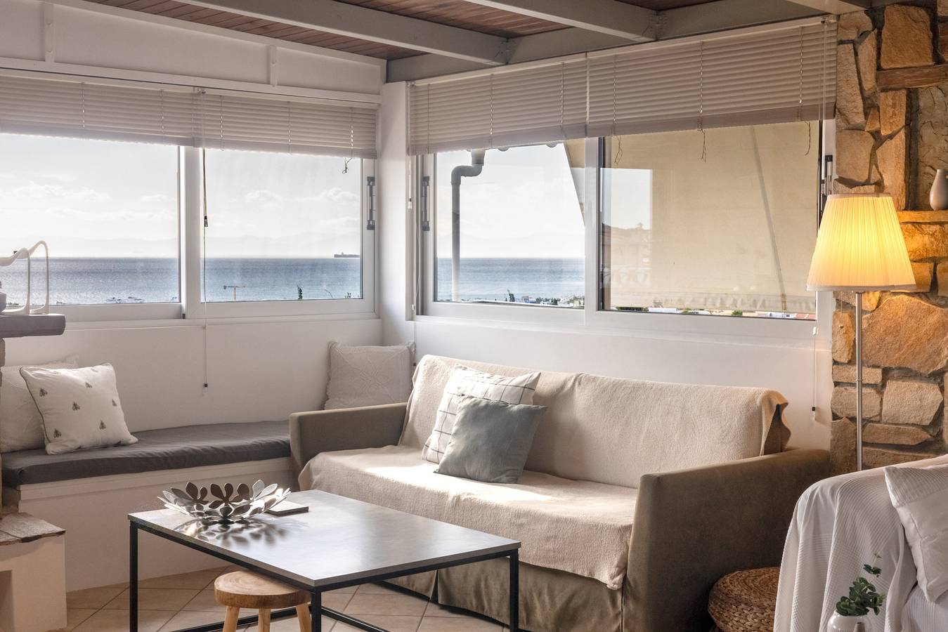 Sunny Loft with a Panoramic Sea View in Voula, foto 12