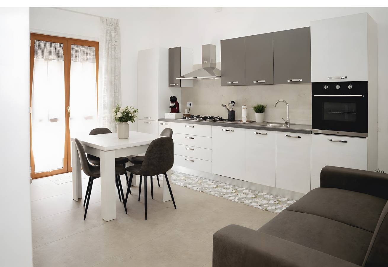 Ferienhaus „Alice“ mit Meerblick und Wlan in Crotone, Crotone Provinz