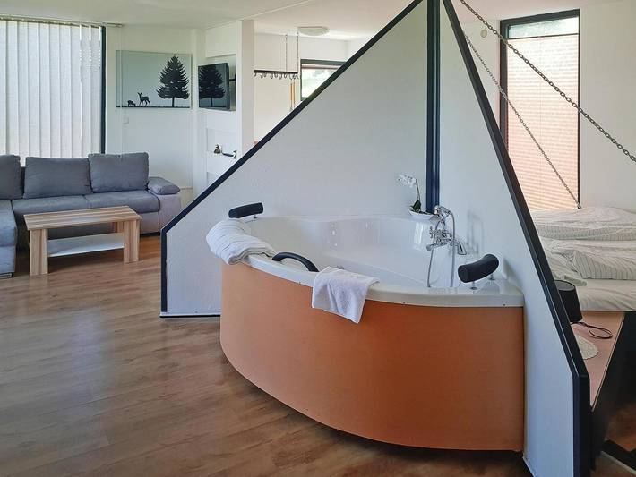 Wohnwagen für 2 Personen, mit Terrasse in Murtal - 3