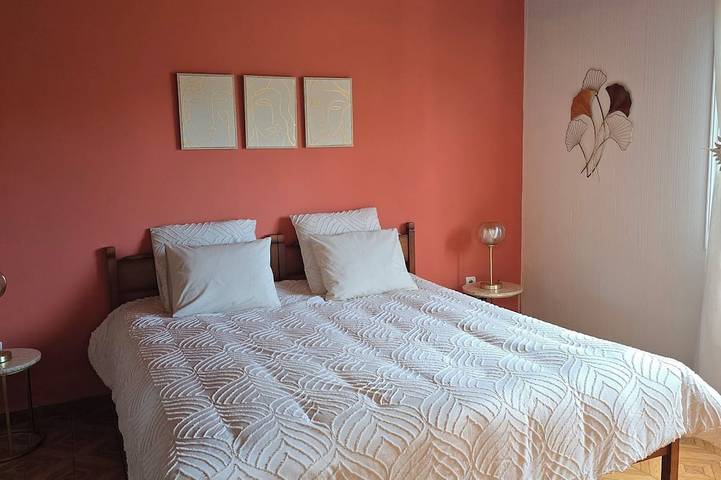 Ferienwohnung für 4 Personen, mit Terrasse und Garten in Cala Murada - 2