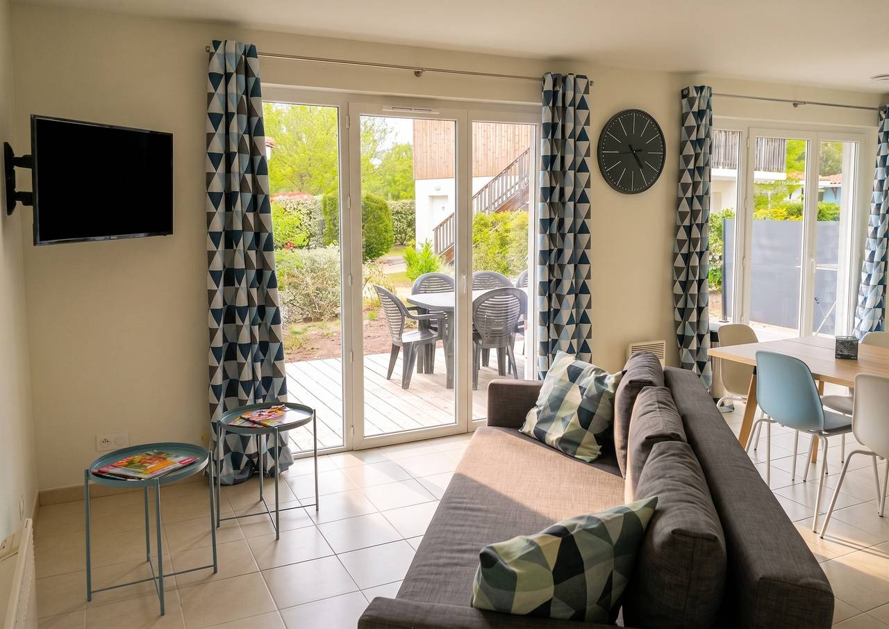 Comfortable House in Parentis-en-Born with Shared Pool in Parentis-en-Born, Côte d’Argent