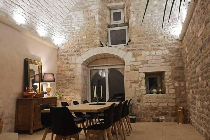 Location de vacances pour 9 personnes, avec piscine ainsi que vue et balcon à Saint-Marcel-d'Ardèche - 3