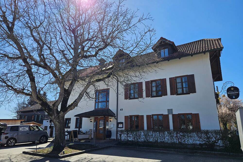 Ganze Wohnung, Zimmer '15 Doppelzimmer' mit Wlan in Seefeld, Pilsensee