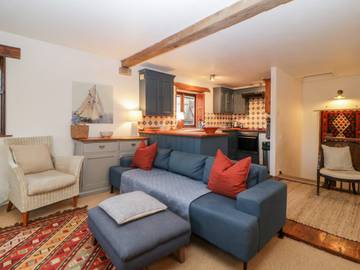 Log Cabin for 8 People in Loddiswell, Devon, Photo 4
