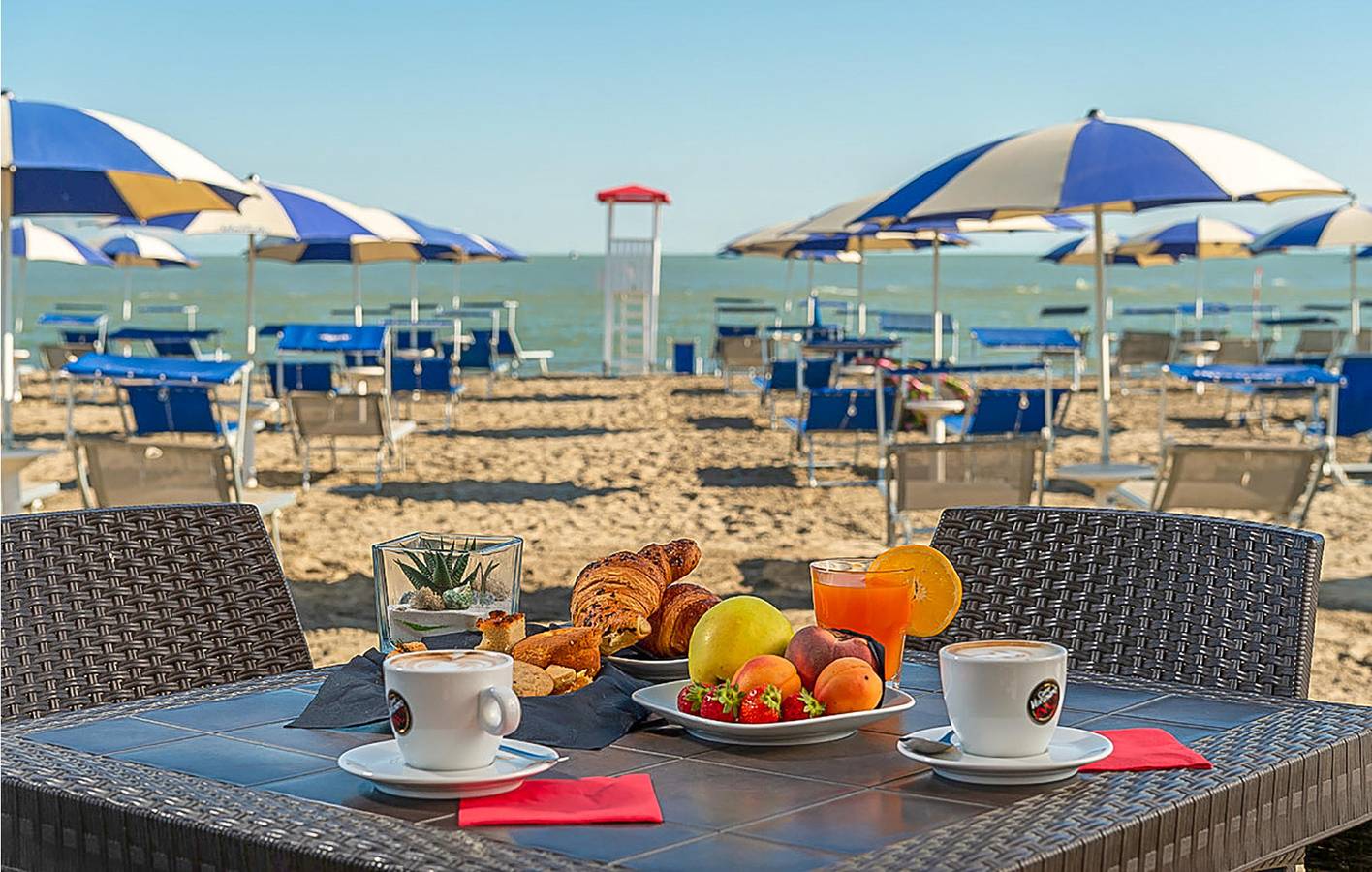 Appartamento con piscina sulla spiaggia con aria condizionata e parcheggio in Albarella, Polesine