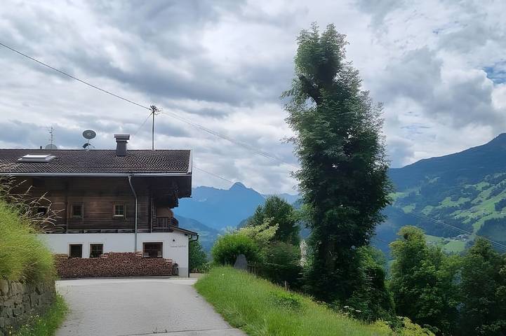 Ferienhaus für 10 Personen, mit Balkon und Garten