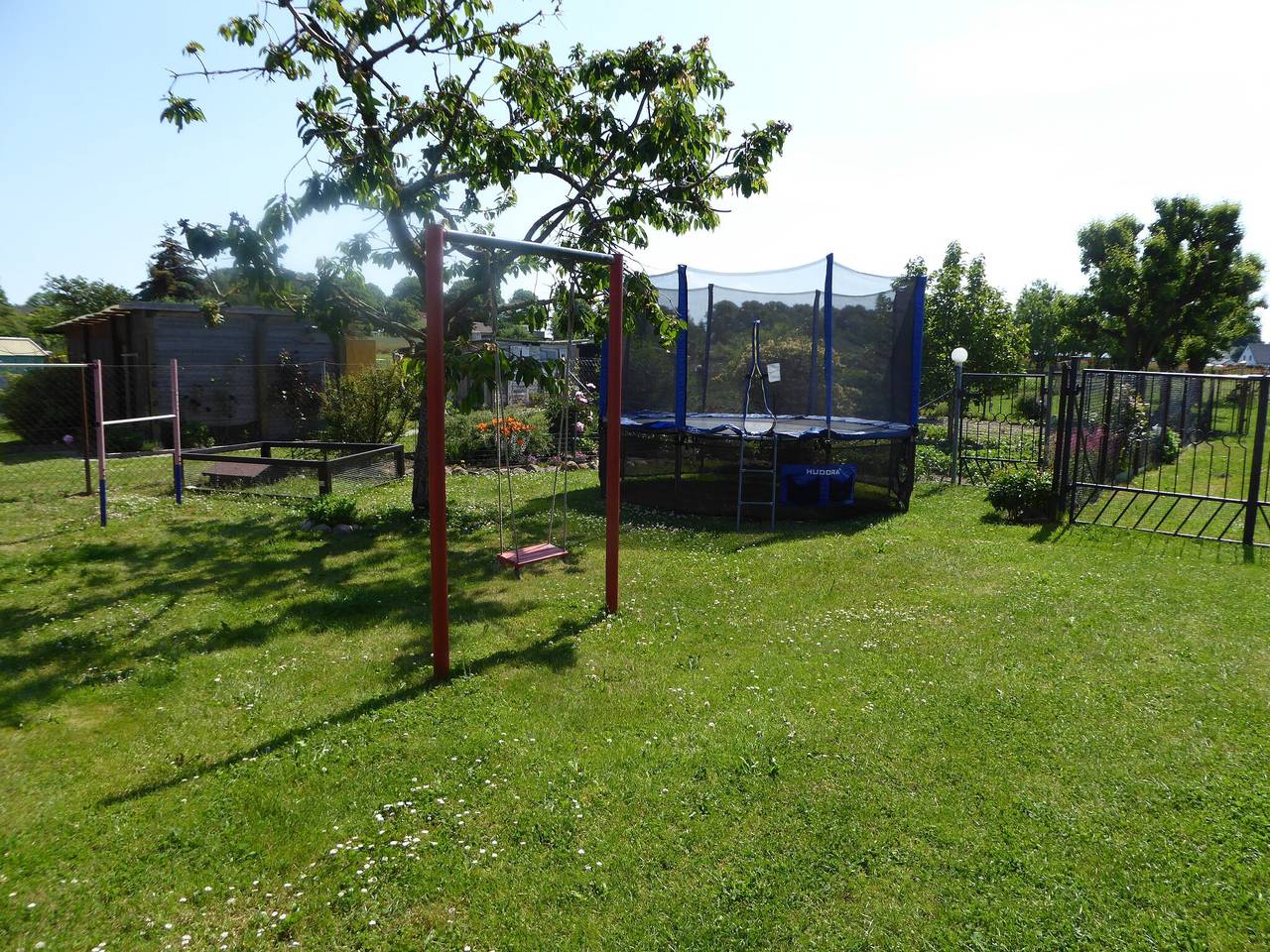 Ferienhaus mit Balkon und Garten in Zweedorf in Zweedorf, Bastorf