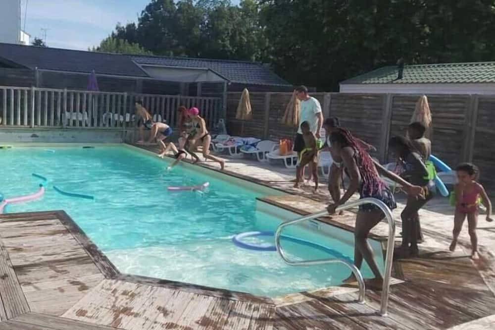 Zecamping 3* piscine chauffée toboggans locatif 16m2 4 pers in Surgères, Rochefort und Umgebung