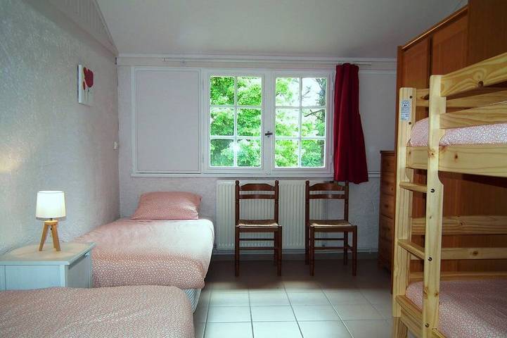 Gîte pour 20 personnes, avec jacuzzi et jardin ainsi que piscine et sauna, animaux acceptés dans le Lot-et-Garonne - 2