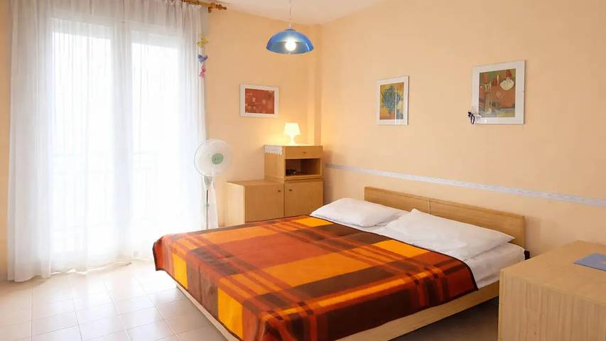 Ferienwohnung für 5 Personen, mit Balkon und Pool, mit Haustier in Caorle - 4