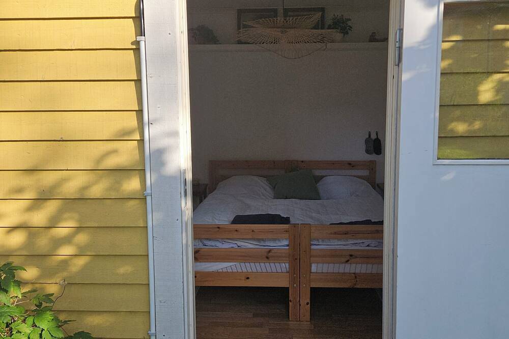 A lush, authentic setting surrounded by nature, yet close to both the city and the archipelago! in Nacka, Stockholmer Schärengarten