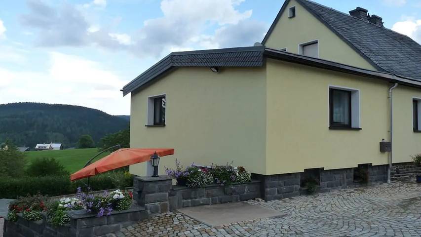 Ferienhaus für 5 Personen, mit Terrasse und Garten in Klingenthal