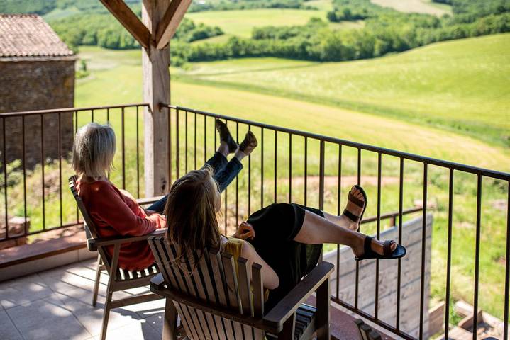 Gîte pour 6 personnes, avec jardin ainsi que jacuzzi et terrasse à Saint-Juéry - 4