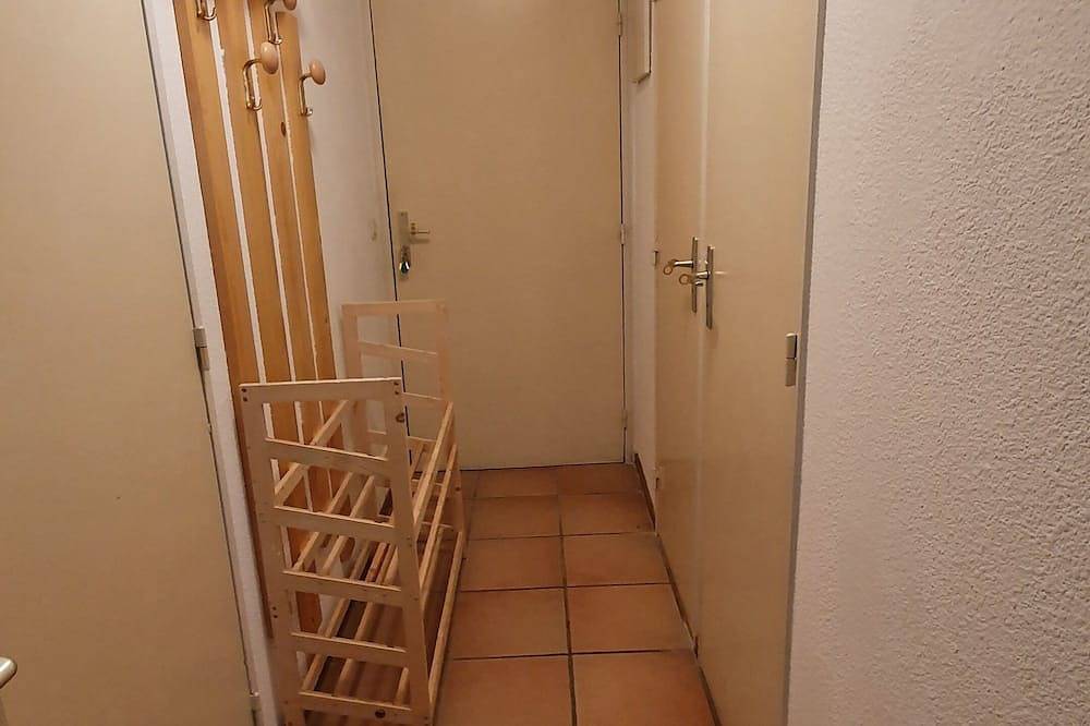 Entire apartment, 4 - 6 person apartment at the foot of the cable car in Les Contamines-Montjoie, Pays du Mont-Blanc
