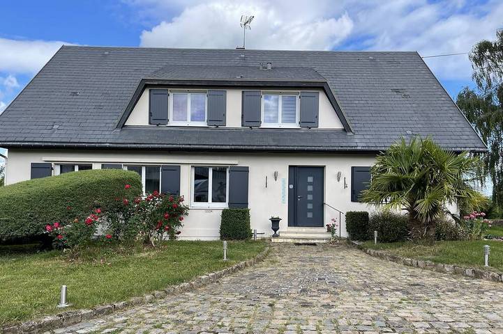 Cottage pour 15 personnes, avec jardin à Vadencourt