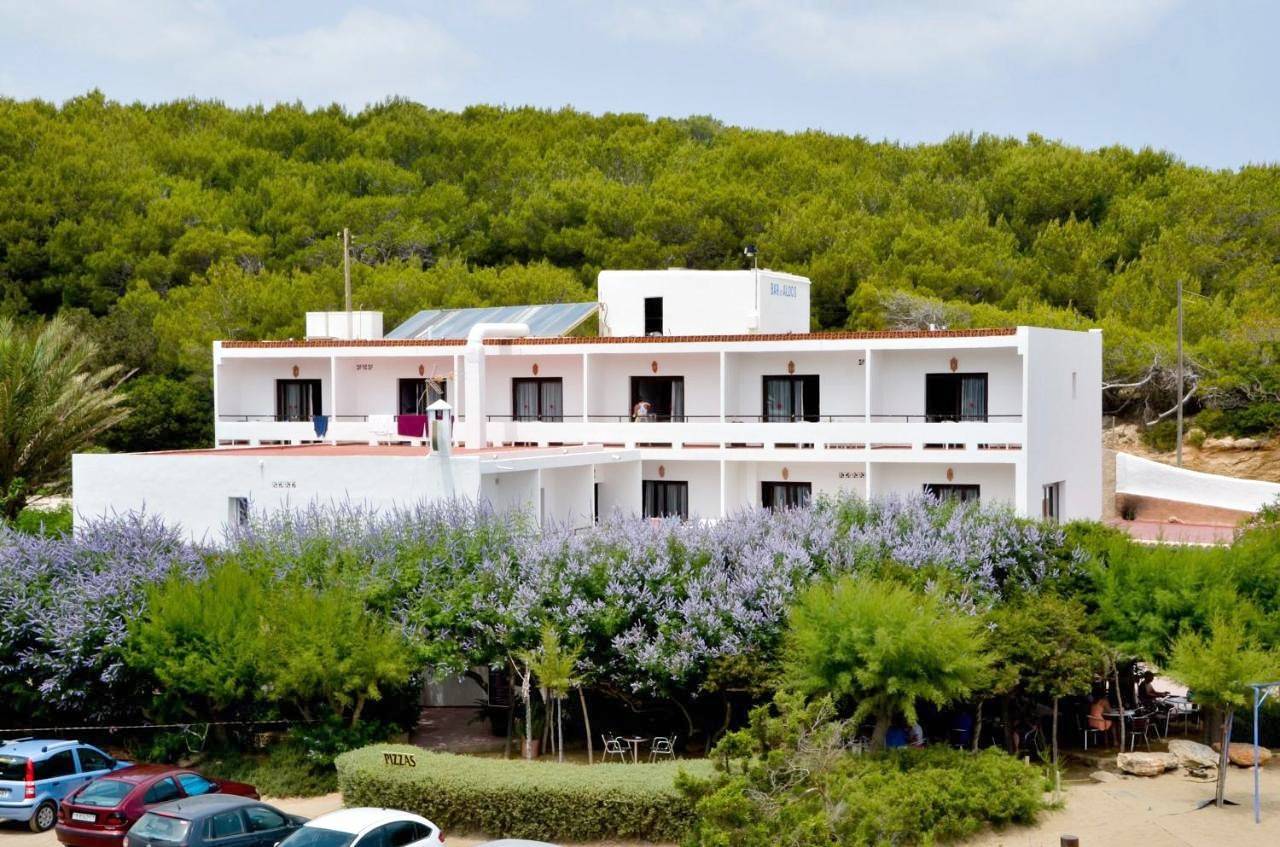 Hostal Alocs in Platja es Figueral, Santa Eulària des Riu