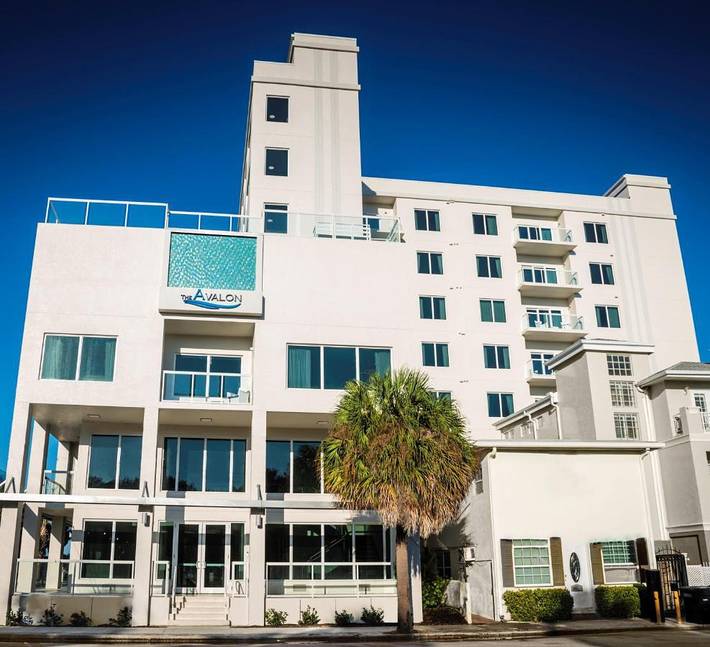 Apartamento para 7 personas, con vistas además de piscina y terraza, Se admiten mascotas en Clearwater Beach