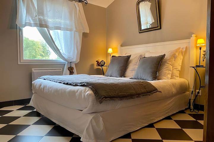 Gîte pour 4 personnes, avec jardin et piscine à Château-Thébaud - 2