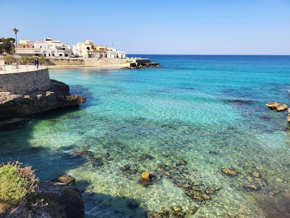 Three-Bedroom Premium Apartment with Balcony in Galatone, Golfo di Taranto