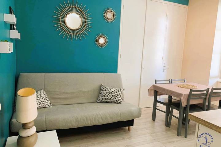 Gîte pour 2 personnes, avec piscine à Narbonne