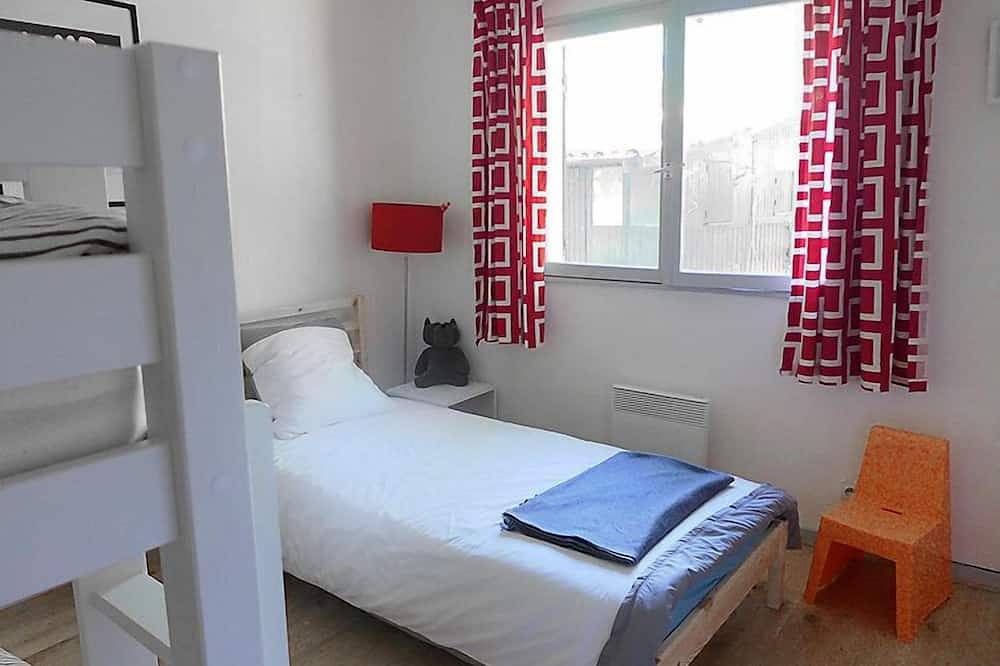 Marina de Talaris by Interhome in Lac de Lacanau, Lacanau